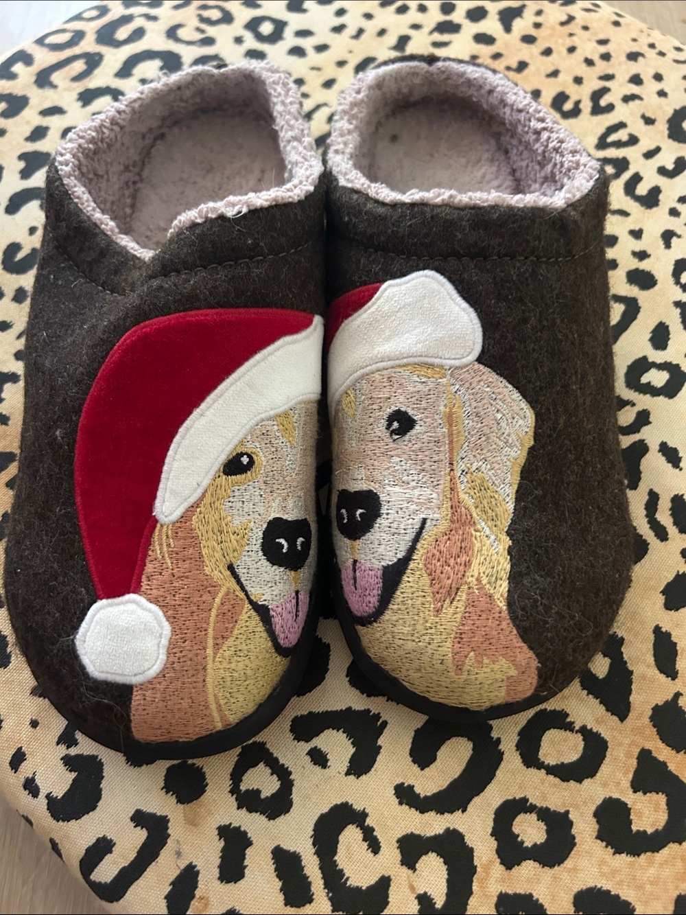 🤍 L.L Bean Santa dog slippers 9